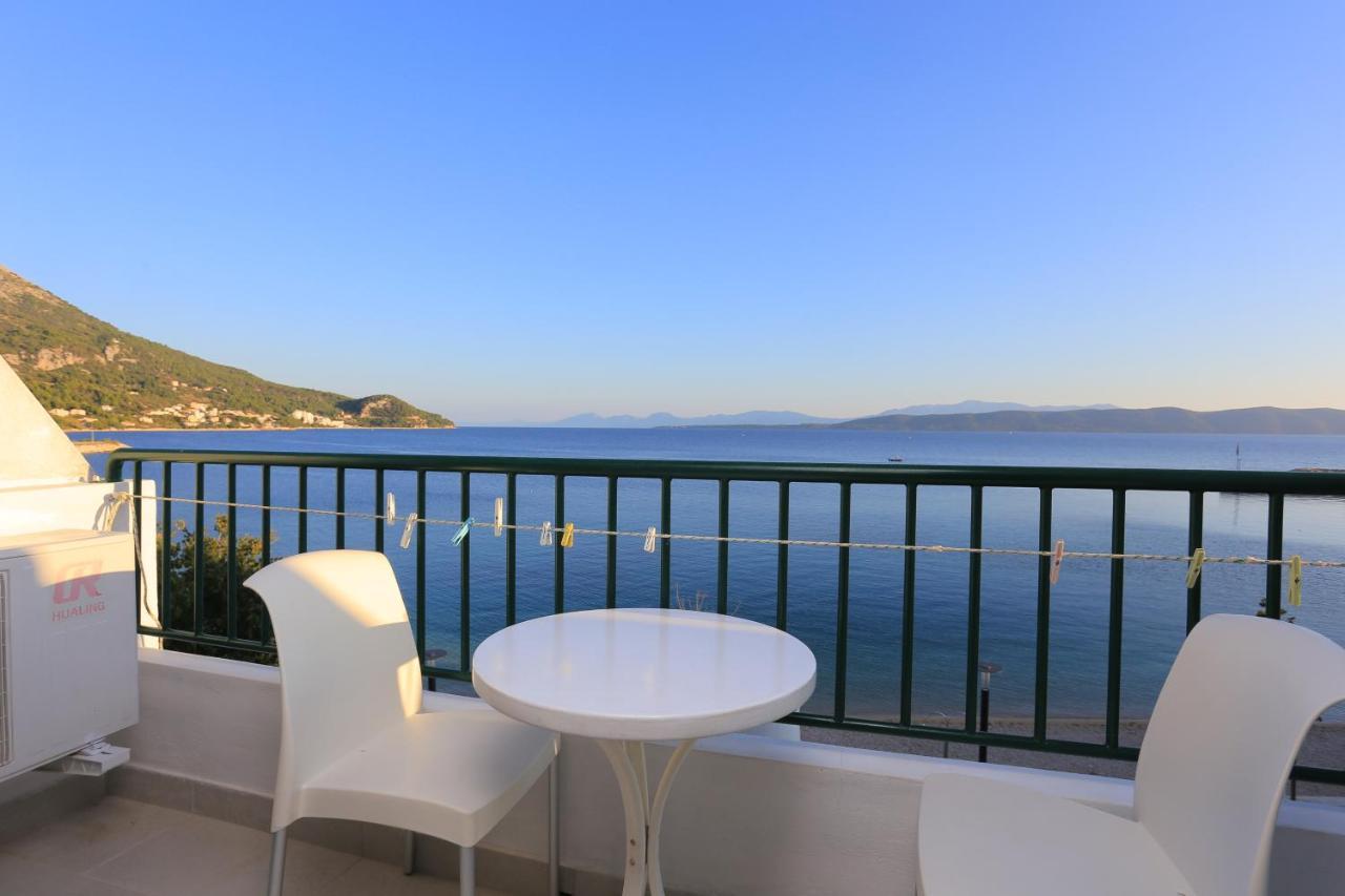 Apartments By The Sea Igrane, Makarska - 6653 외부 사진