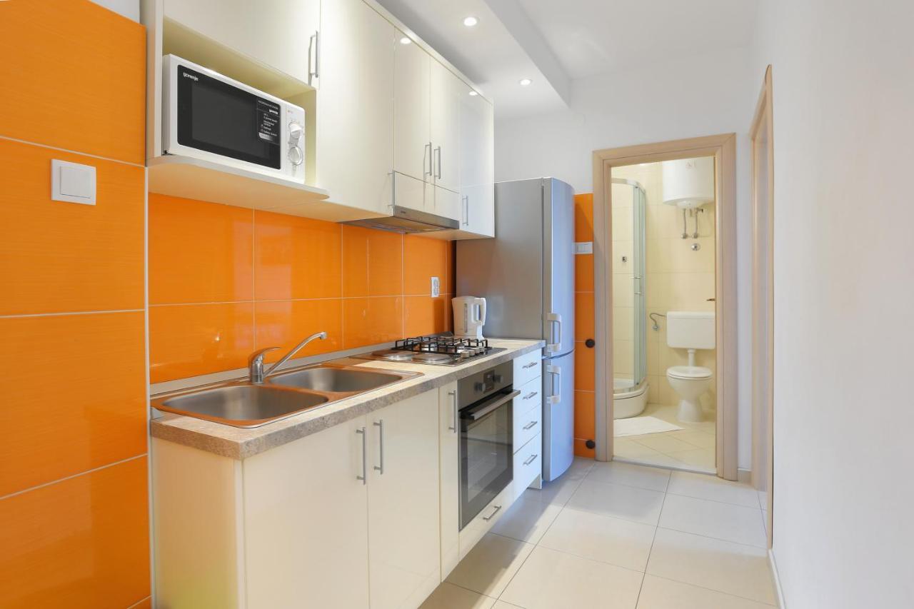 Apartments By The Sea Igrane, Makarska - 6653 외부 사진