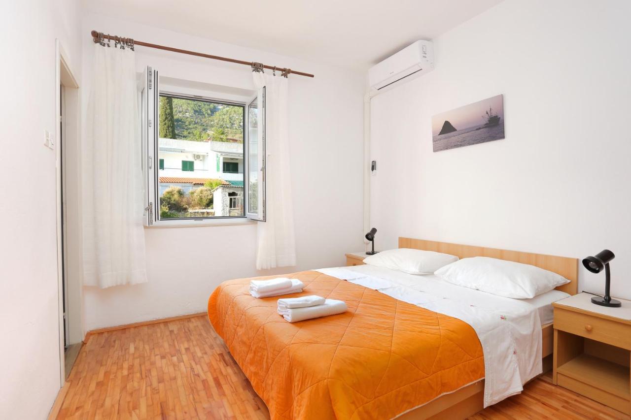 Apartments By The Sea Igrane, Makarska - 6653 외부 사진