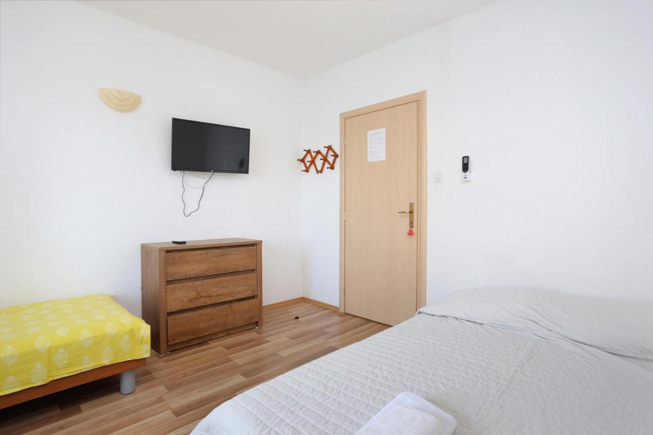 Apartments By The Sea Igrane, Makarska - 6653 외부 사진